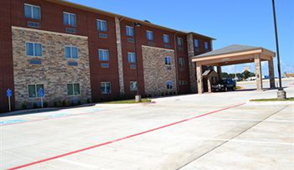 Red River Inn & Suites - Thackerville, OK