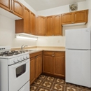 1345 W Jarvis & 1420 W Farwell Apartments - Apartments