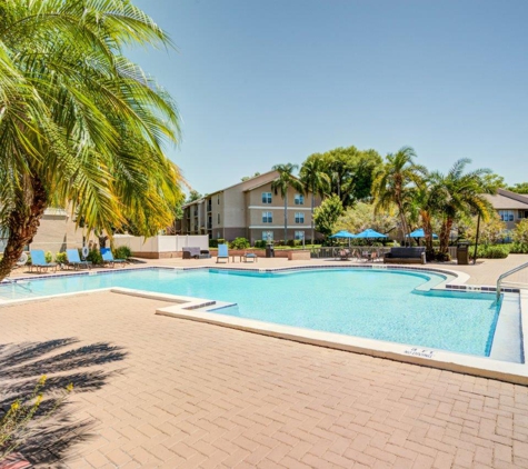 Tuscany Pointe at Tampa Apartment Homes - Tampa, FL