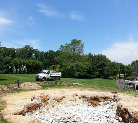 GM Hickman Excavating and Drainage Contractor - Downingtown, PA