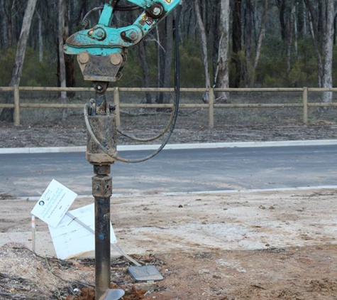 Blue Shovel Earthmoving - Strathfieldsaye, VIC