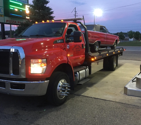 Roadway Towing and Services - Dearborn Heights, MI