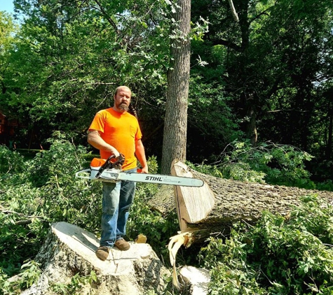 Hunt's Tree & Debris - Fairmont, MN