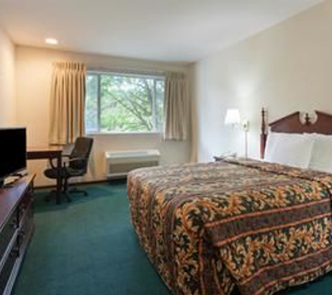 Days Inn by Wyndham Seatac Airport - Seatac, WA