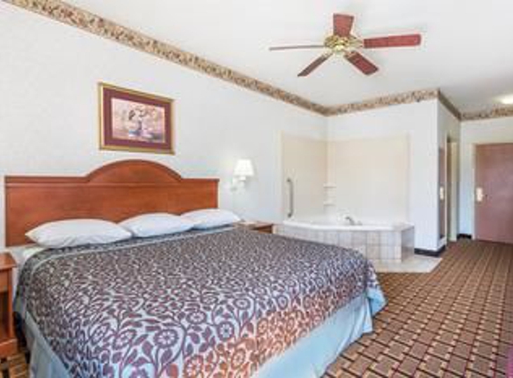 Days Inn by Wyndham Glen Allen/Richmond North - Glen Allen, VA