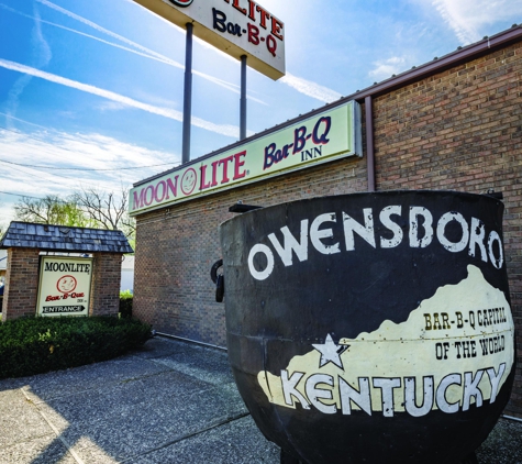 Moonlite Bar-B-Q Inn - Owensboro, KY