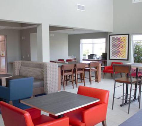 Holiday Inn Express & Suites Somerset Central - Somerset, KY