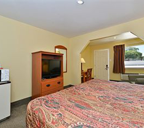 Days Inn by Wyndham Abbeville - Abbeville, LA