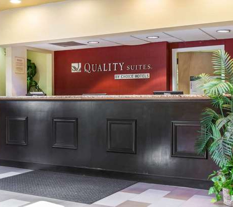 Quality Suites Universal South - Orlando, FL