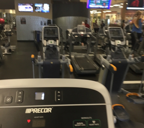 24 Hour Fitness - Dallas, TX