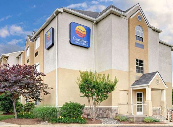 Comfort Inn & Suites Airport Dulles-Gateway - Sterling, VA