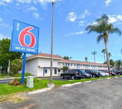 Motel 6 - Costa Mesa, CA