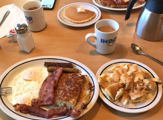 IHOP - Santa Rosa, CA