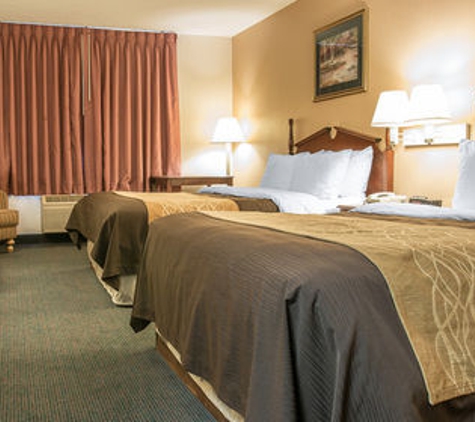 Baymont Inn & Suites - Belleville, MI