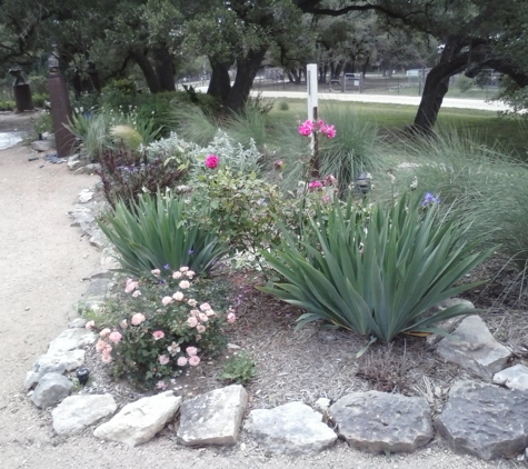 Bonnie Dee Garden Design - Wimberley, TX