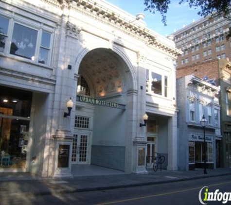 Urban Outfitters - Charleston, SC