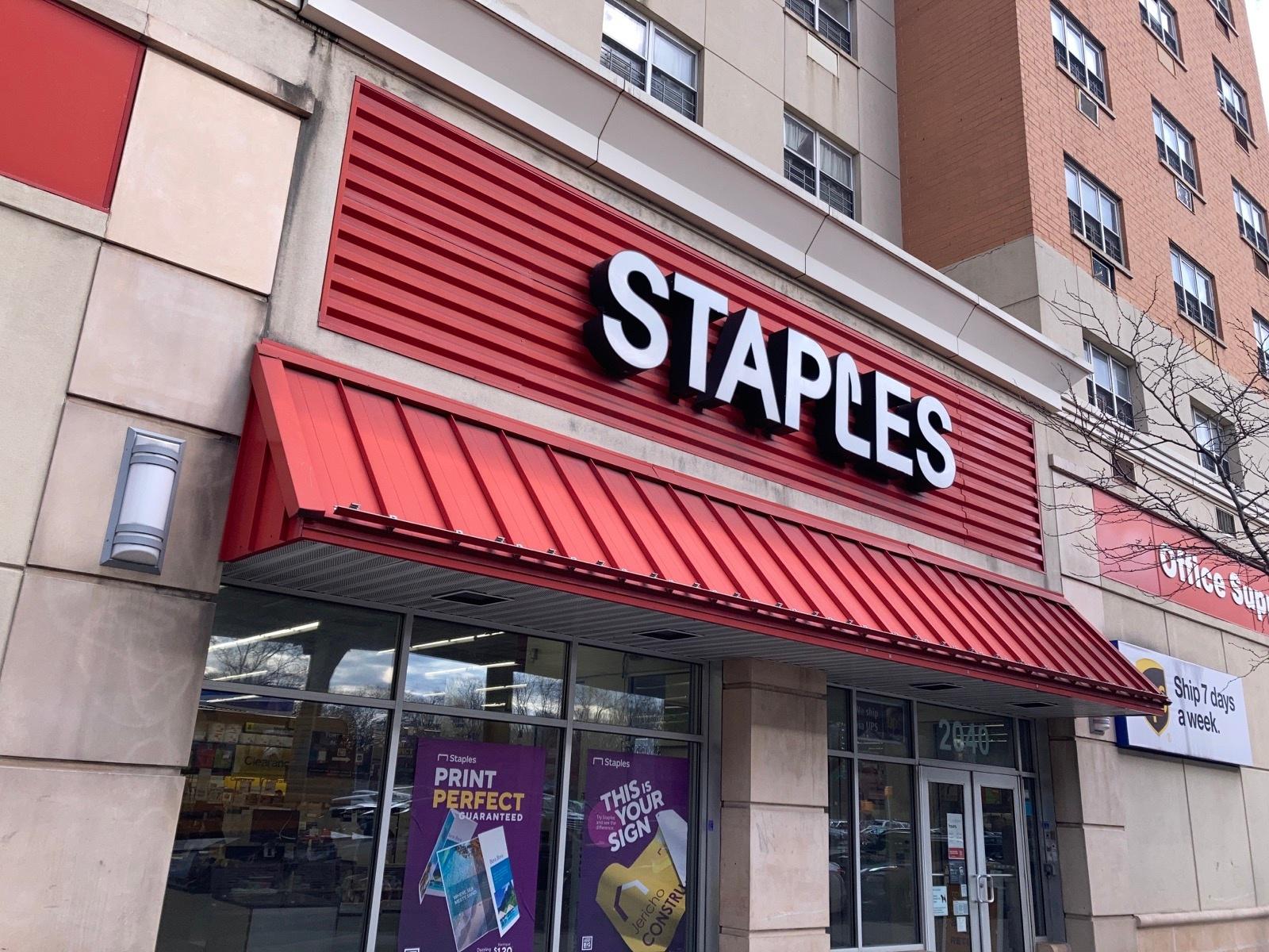 STAPLES locations in Houston - See hours, directions, tips, and