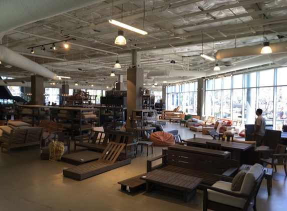 Restoration Hardware - Long Beach, CA