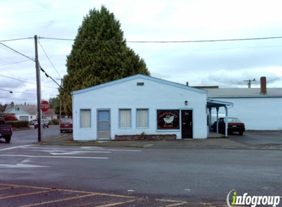 M & M Pet Grooming - Scappoose, OR