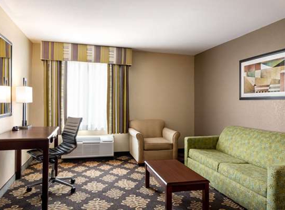 Baymont Inn & Suites - Wichita Falls, TX