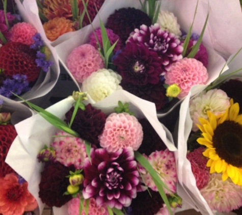 Pike Place Flowers - Seattle, WA