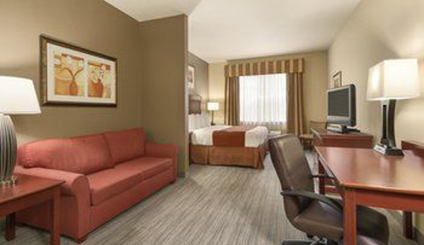 Country Inns & Suites - Seffner, FL