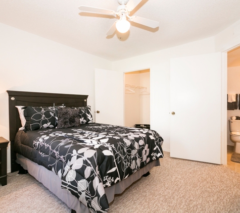 Pointe at Sugarloaf Apartment Homes - Lawrenceville, GA