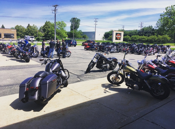 Lake Shore Harley-Davidson - Libertyville, IL