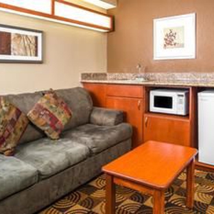 Microtel Inn & Suites by Wyndham Lincoln - Lincoln, NE