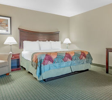 Baymont Inn & Suites - Wichita Falls, TX