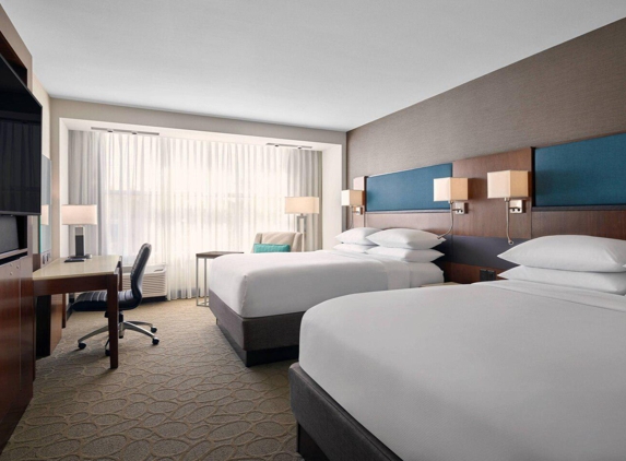 Delta Hotels Milwaukee Northwest - Menomonee Falls, WI