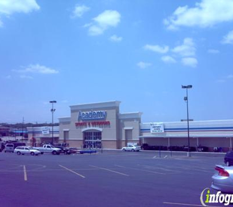 Academy Sports + Outdoors - Fort Worth, TX