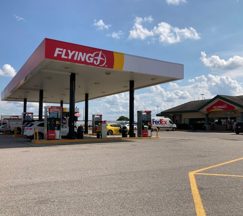 Flying J Travel Center - Kenly, NC