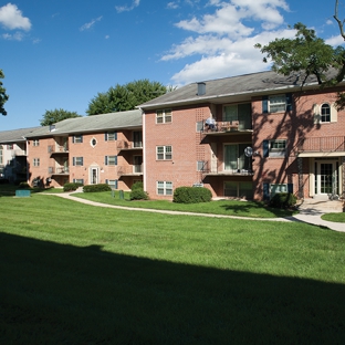 Dunhill Village Apartments - Windsor Mill, MD