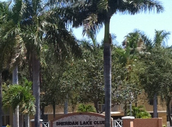 Sheridan Lake Club Apartment Homes - Dania, FL