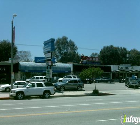 CiCi's - Tarzana, CA