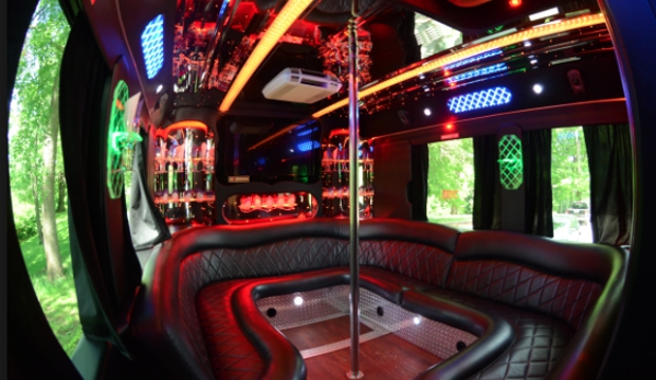 Cleveland Party Bus Rentalz - Cleveland, OH