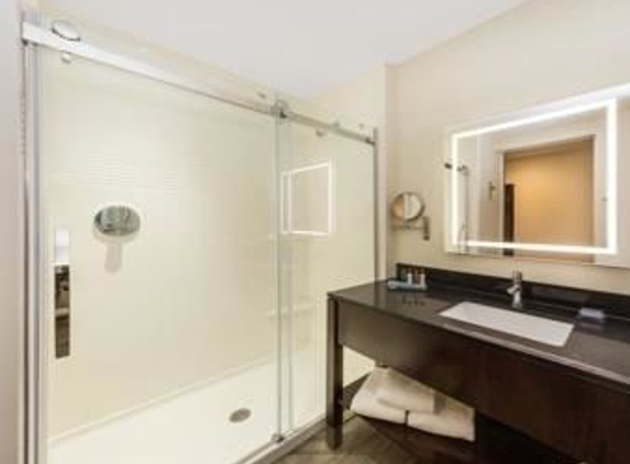 Wingate by Wyndham Miami Airport - Doral, FL