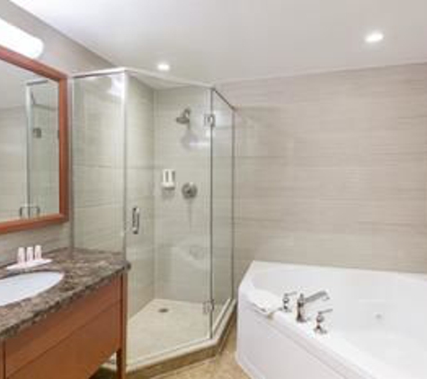 Ramada by Wyndham Flushing Queens - Flushing, NY