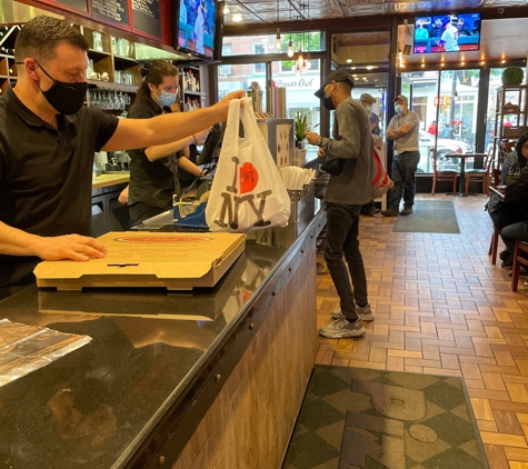 Alba's Pizza & Restaurant - Astoria, NY