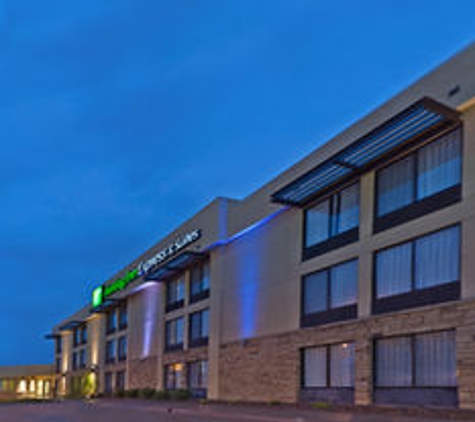 Holiday Inn Express & Suites Colby - Colby, KS