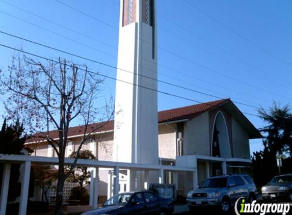 St Luke's Lutheran Church - La Mesa, CA