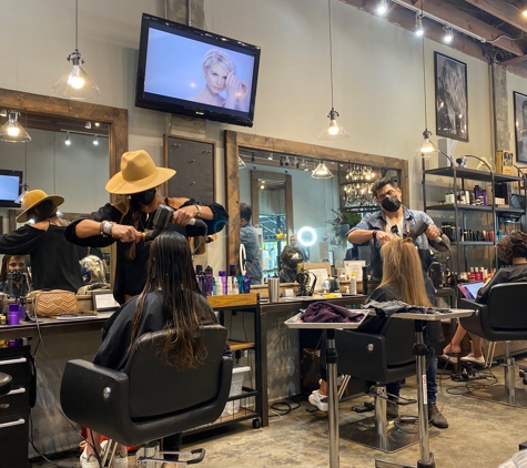 Avant-Garde Salon and Spa - Miami, FL