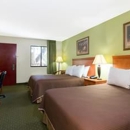 Howard Johnson by Wyndham Tallahassee - Hotels