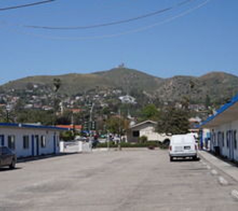 White Caps Motel - Ventura, CA