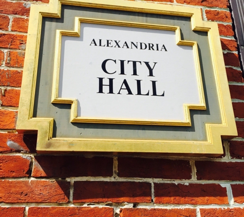 Alexandria City Hall & Market Square - Alexandria, VA