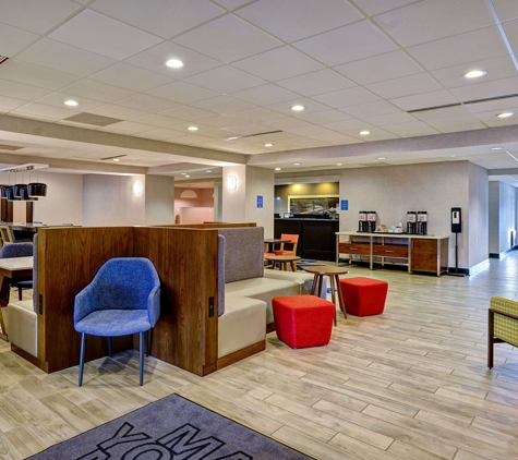 Hampton Inn Cortland - Cortland, NY