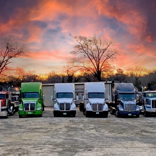 Lewis Transcontinental - Elberton, GA. Lewis Transcontinental Fleet of Trucks