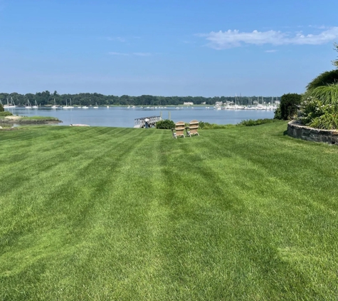 Lucky Lawn - Stamford, CT