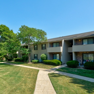 Forest Woods Apartments - Valley Park, MO